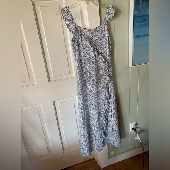 Madewell Ruffled Wrap Maxi Dress Americana Floral Size 00 Blue & White Side Zip - Picture 2 of 9